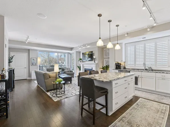 3962 Wooddale Ave S APT 201E, Minneapolis, MN 55416