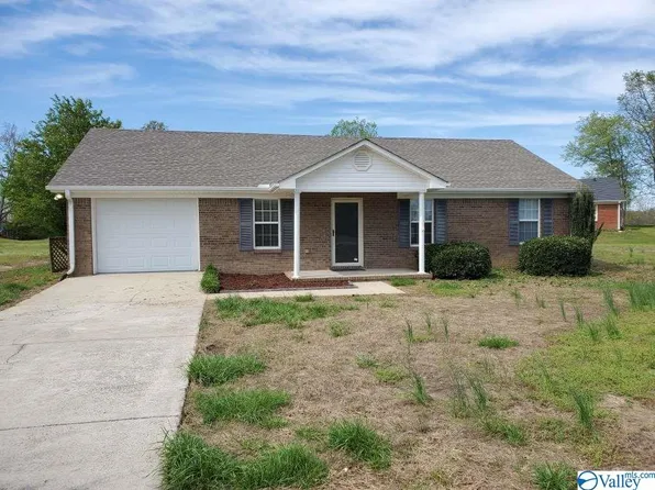21851 Flanagan Rd, Athens, AL 35614
