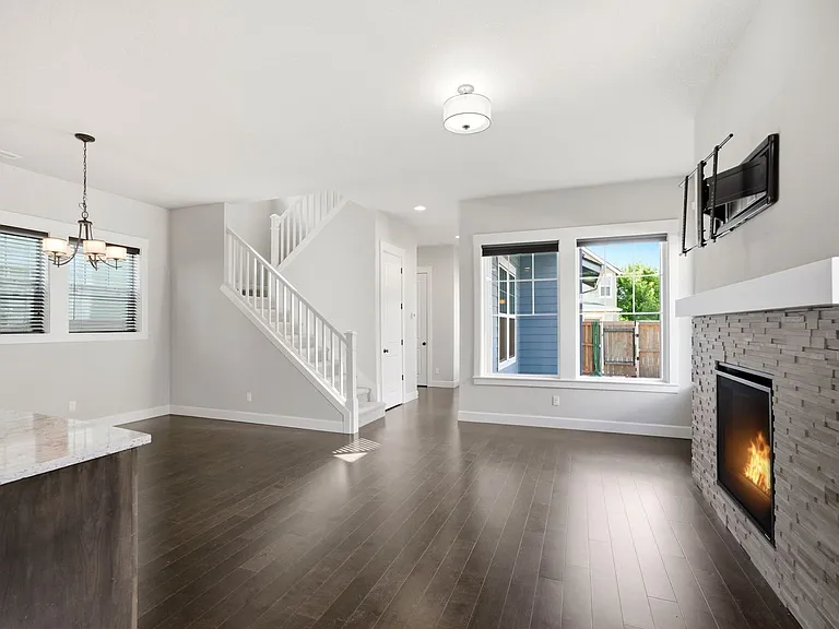 3485 SE Birchleaf St — Photo 7