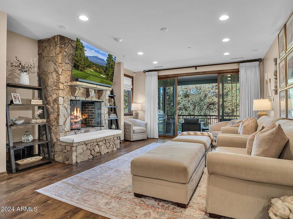 1st image of 1491 E Castle Hills Drive #11