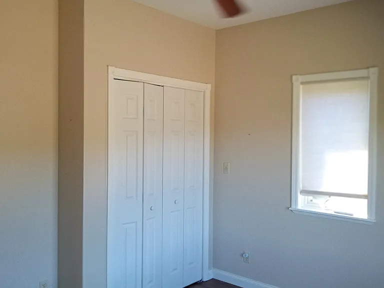 Leal Dr — Photo 20