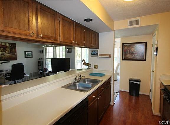 5th image of 9398 Wind Haven Ct Unit 108