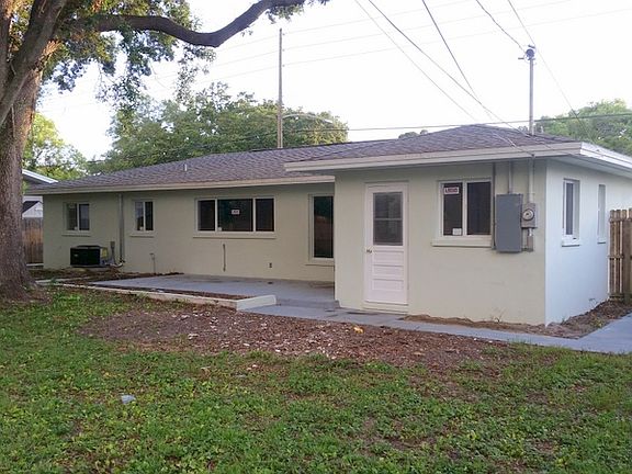 4th image of 711 Patricia Ave