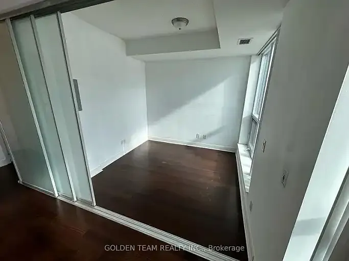 1 bed, 1.0 bath, 440 sqft, $2,100 — Photo 3