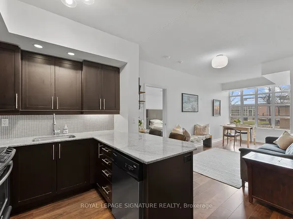 65 Liberty St #316, Toronto, ON M6K 1Y4