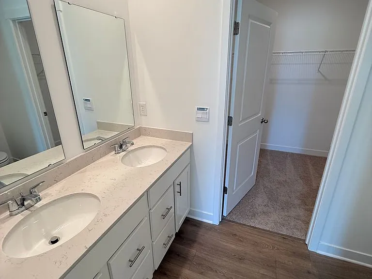 9203 Hemingway Dr — Photo 13