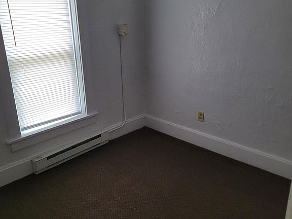3rd image of 183 S Prairie Ave #2