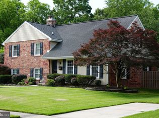 1807 Hackamore Ln, Alexandria, VA 22308