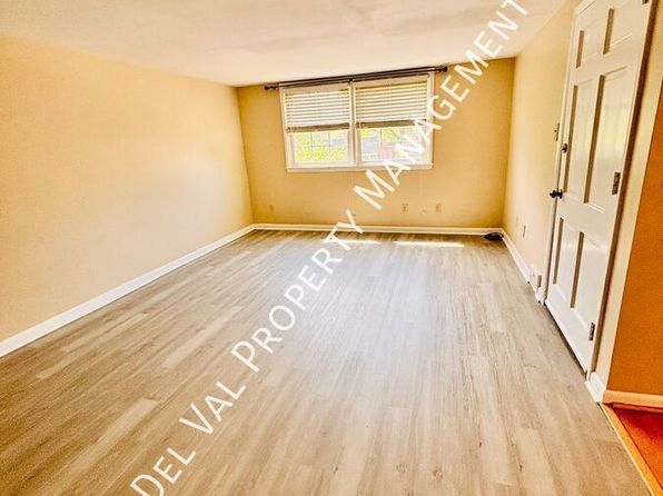 420 W Jefferson St #B