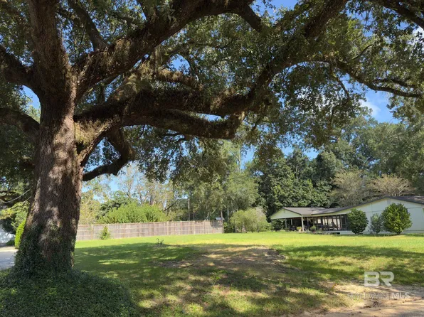 506 Horton Ln #10, Fairhope, AL 36532