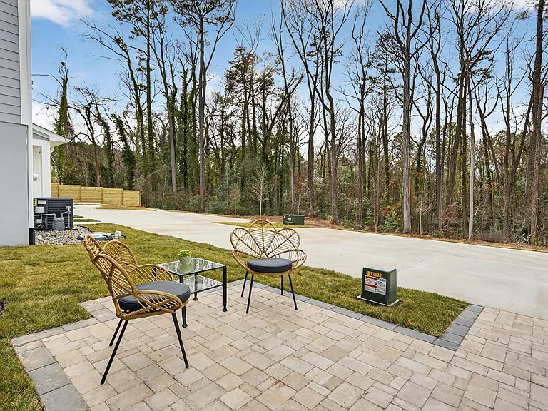 2940 Chapel Hill Rd #C — Photo 29