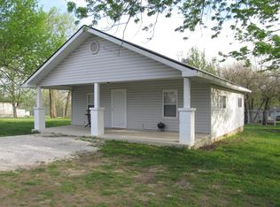 108 E Summit St, Mansfield, MO 65704