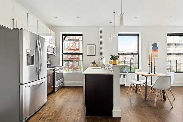 Sold by Compass | media 2