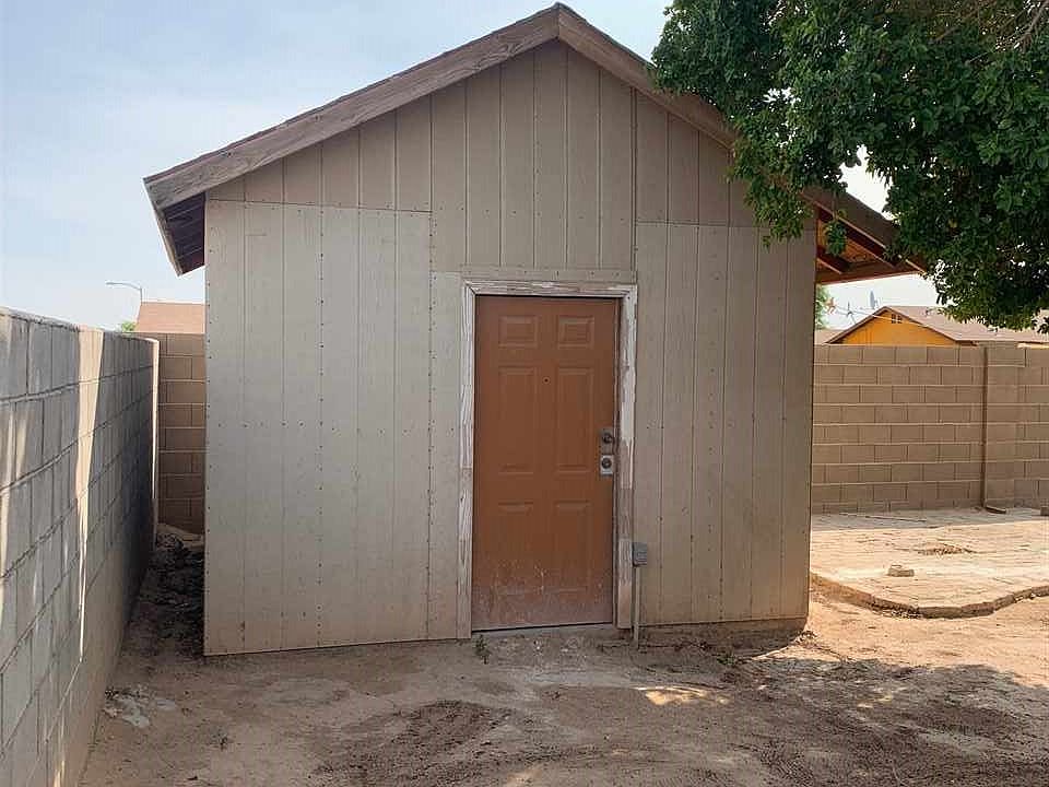 2nd image of 151 E Los Montes St