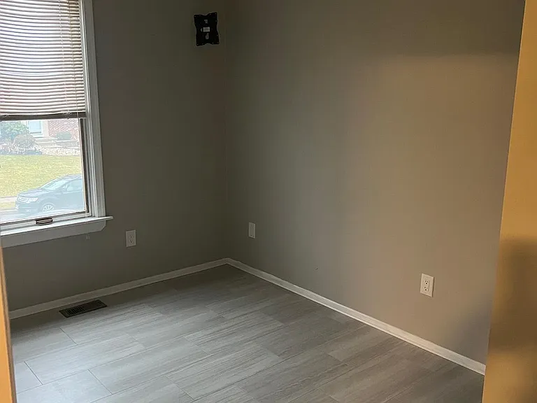 2418 York Rd — Photo 14