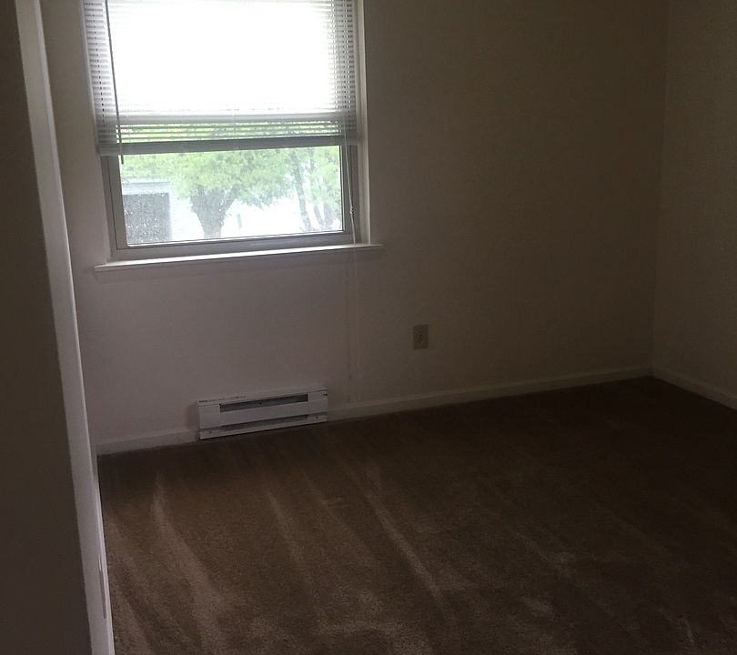 1st image of 1063 Hudson Ave APT 604