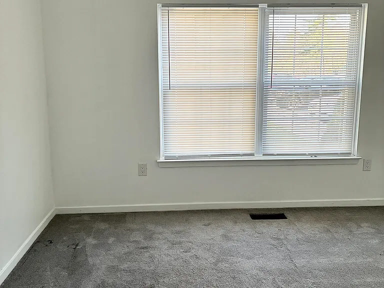 310 Heather Croft — Photo 13