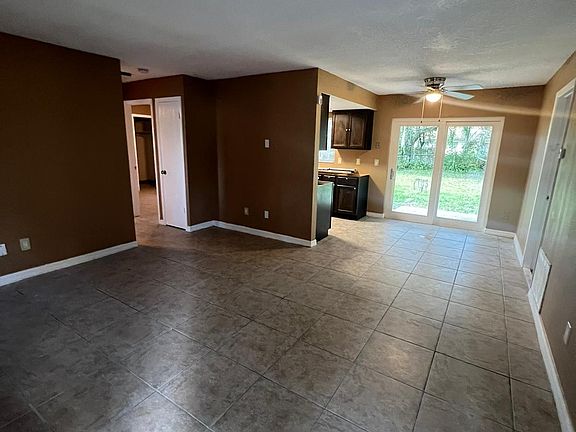 4th image of 10343 Smyrna Dr