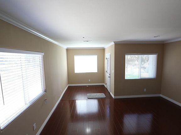 Living Room/Mud Room