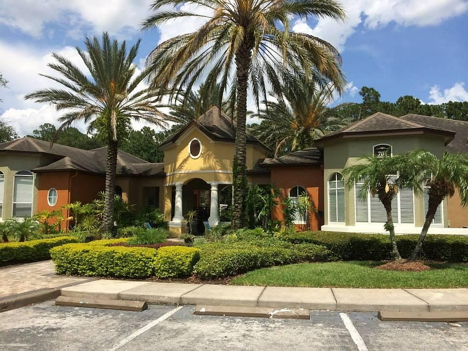 1st image of 802 Crest Pines Dr APT 834