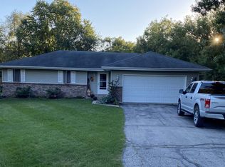 6403 Rendova Ct, Roscoe, IL 61073