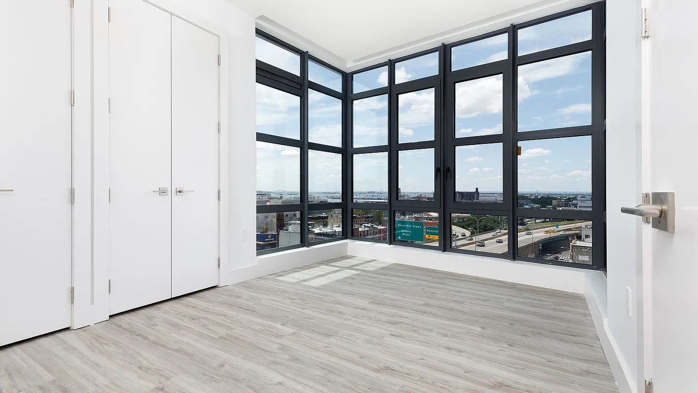 584 Fourth Avenue 606