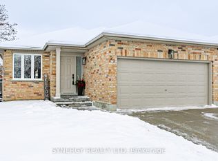 29 Juniper Cres, Strathroy Caradoc, ON N7G 4G4