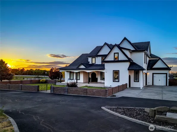 37503 S Hawks Tree PR SE, Kennewick, WA 99337