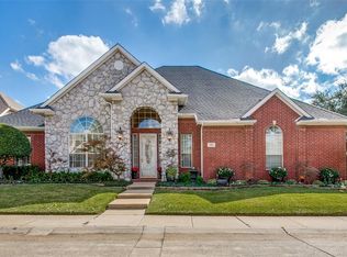 918 Saint Andrews Pl, Desoto, TX 75115