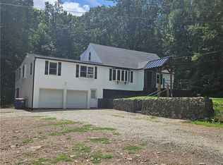 757 Congdon St W, Middletown, CT 06457