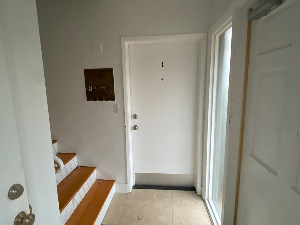 1st image of 352 Madeira Ave #1