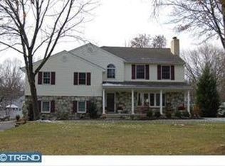 1604 Winding Dr, North Wales, PA 19454