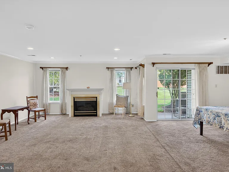 324 Tuvira Ln — Photo 4
