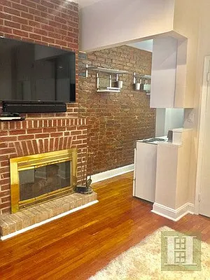 Rented by Halstead Real Estate | media 28