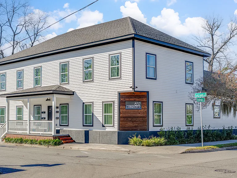 637 E Anderson St — Photo 28
