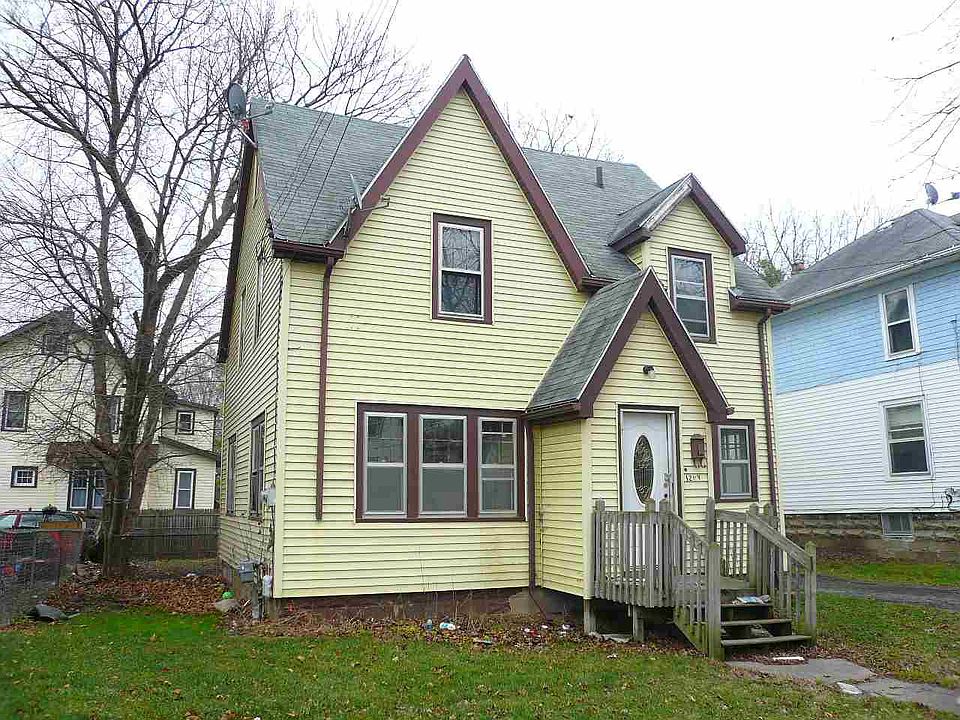 2nd image of 1203 Woodbridge St