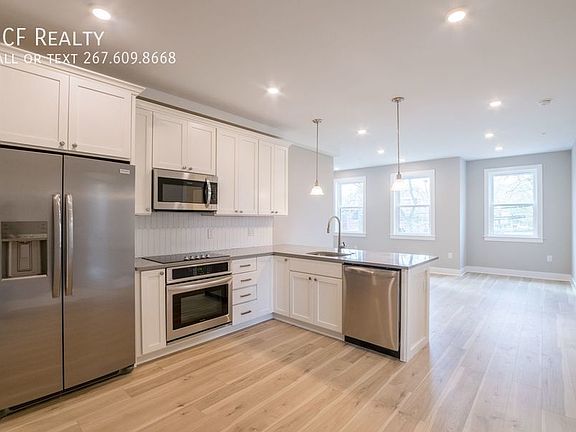 2nd image of 2621-23 W Jefferson St #2F