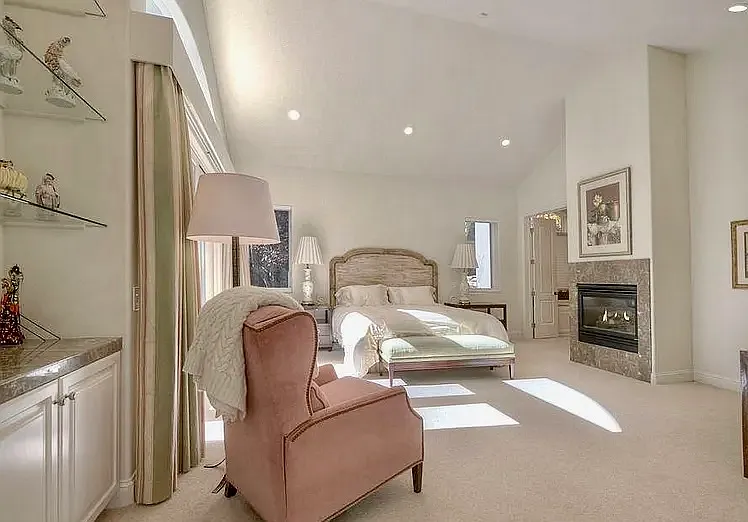 5820 Strasbourg Ct — Photo 12