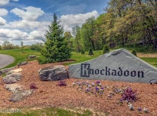 6730 Tara Ct, Rockford, MI