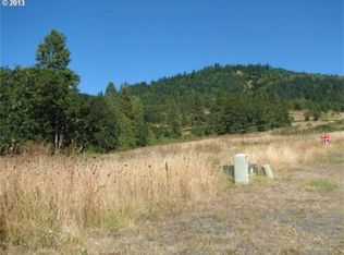 355 E 4th St, Lowell, OR 97452