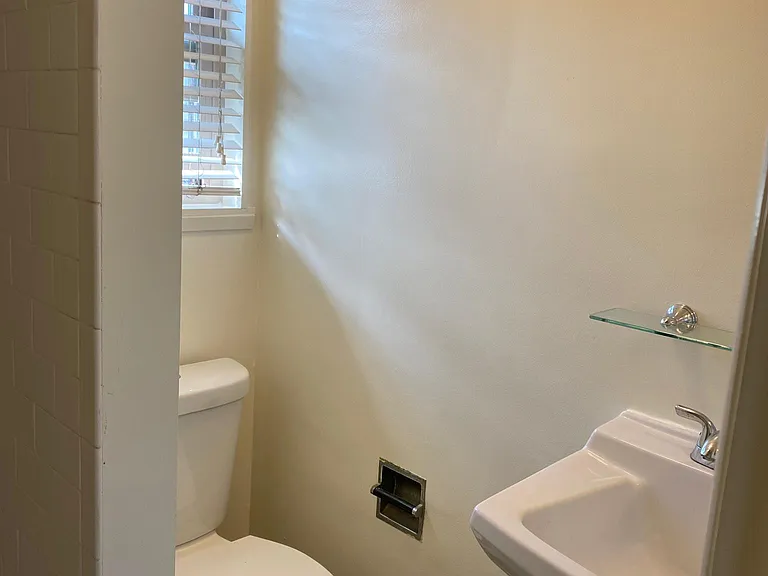 548 W Imperial Ave #2 — Photo 15
