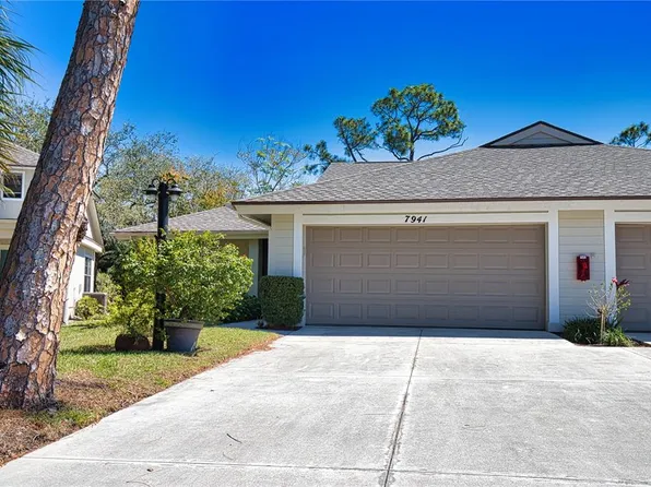 7941 Pineglen Ct, Sarasota, FL 34238
