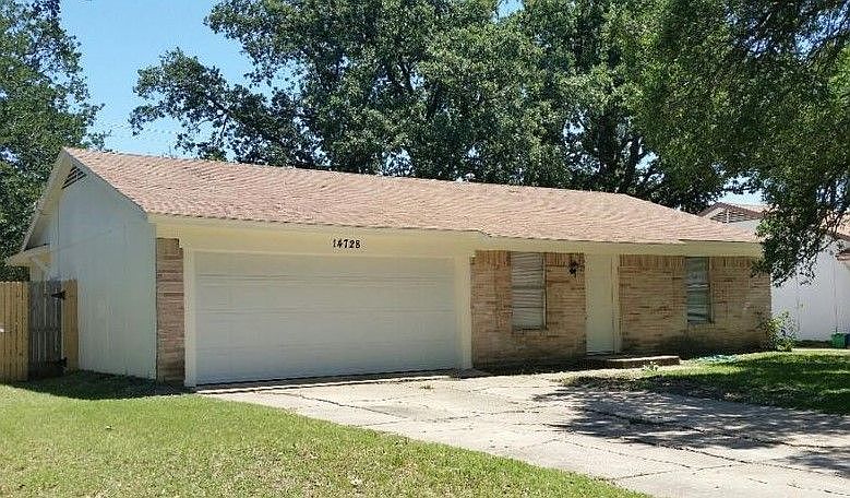 1st image of 14728 Oakwood Ln