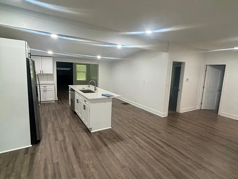 338 Ridge Dr — Photo 2