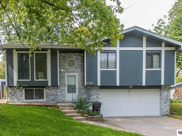 6149 NW 9th St, Lincoln, NE 68521