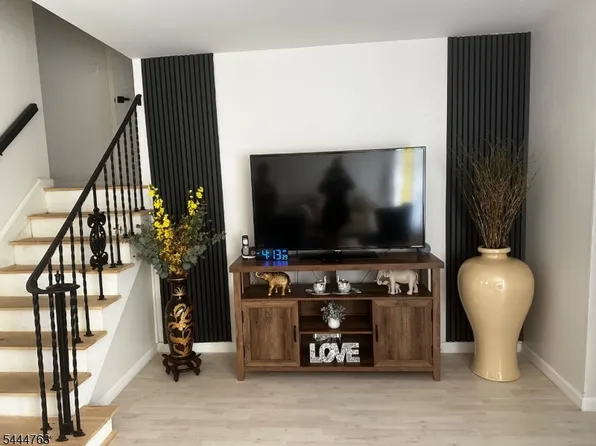 35-37 Montclair Ave, Clifton City, NJ 07011