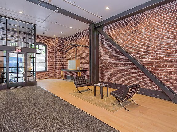 3rd image of 1011 NW Glisan St Unit 307