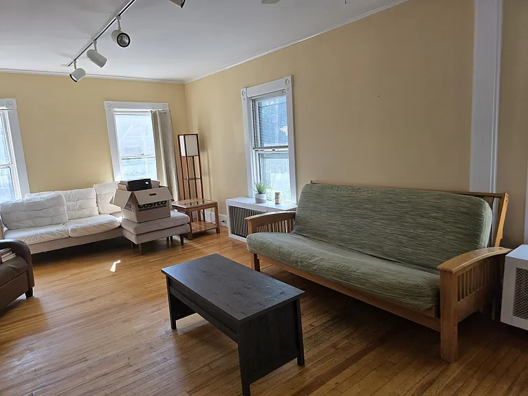 122 Oak St #3 — Photo 14