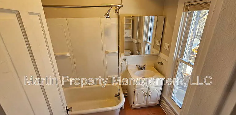 72 Linden St #101 — Photo 7