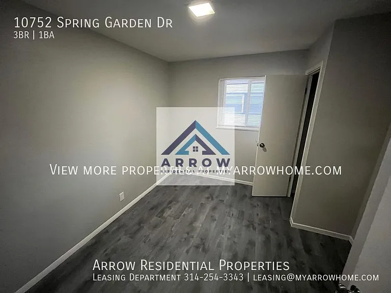 10752 Spring Garden Dr — Photo 6